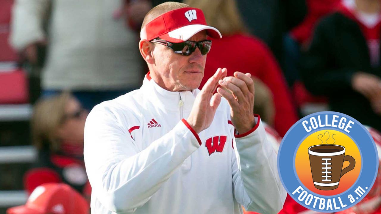 CFB AM: Wisconsin coach shocks walk-on with scholarship during trivia